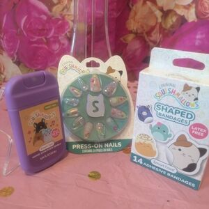 Squishmallows Press-On Nails and Bandages Set